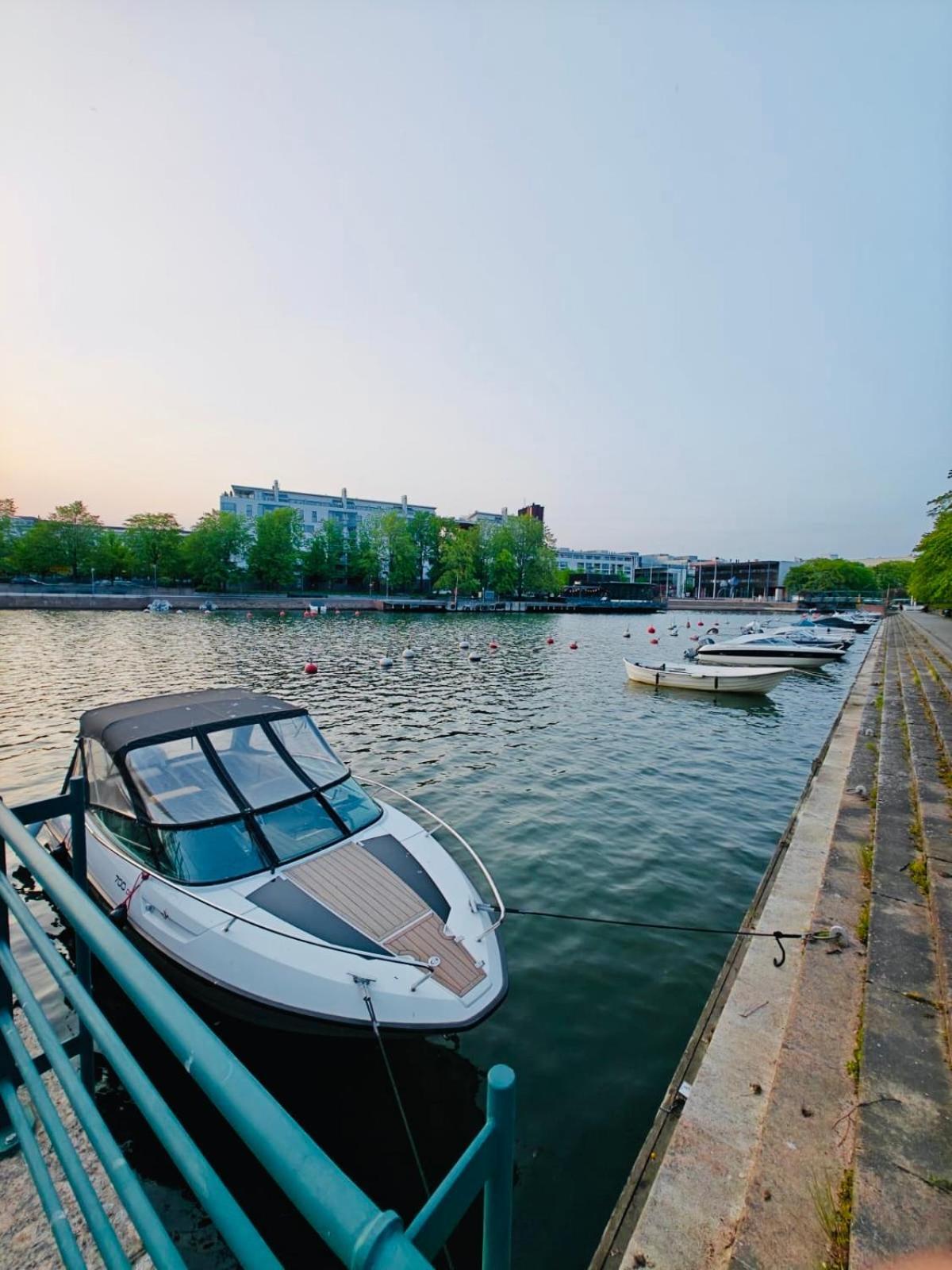 Spacious City Retreat With Private Sauna Хельсинки Экстерьер фото